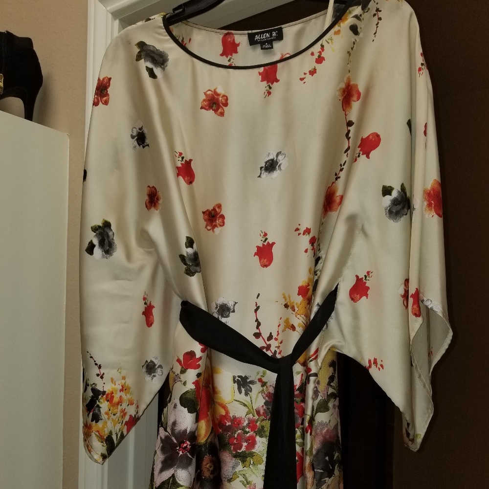 Women's dress